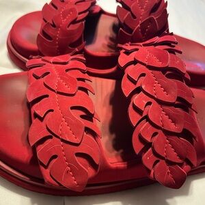 Farm Rio monstera leaf red sandals size 8